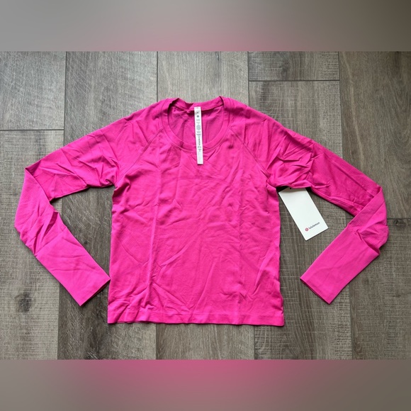 Lululemon Swiftly Tech Long Sleeve Shirt 2.0 *Race Length in Sonic Pink - Picture 4 of 6